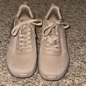 Sketchers Bobs Memory Foam Women's Tan Sneakers NWT